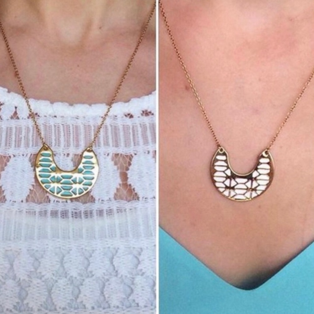 Stella & Dot Breezeblock Pendant Necklace